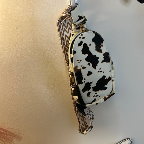 COW Vegan Leather Sling Bag - Picture 11 of 11